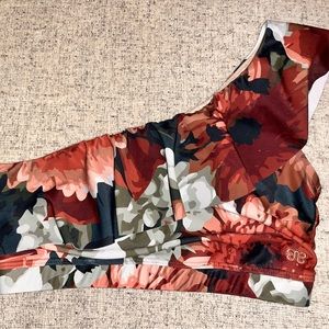 Albion Icon Wave Crop